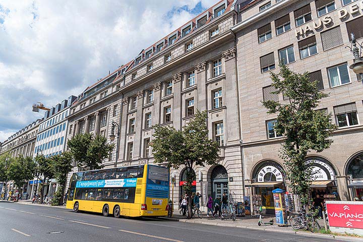 Gebäude